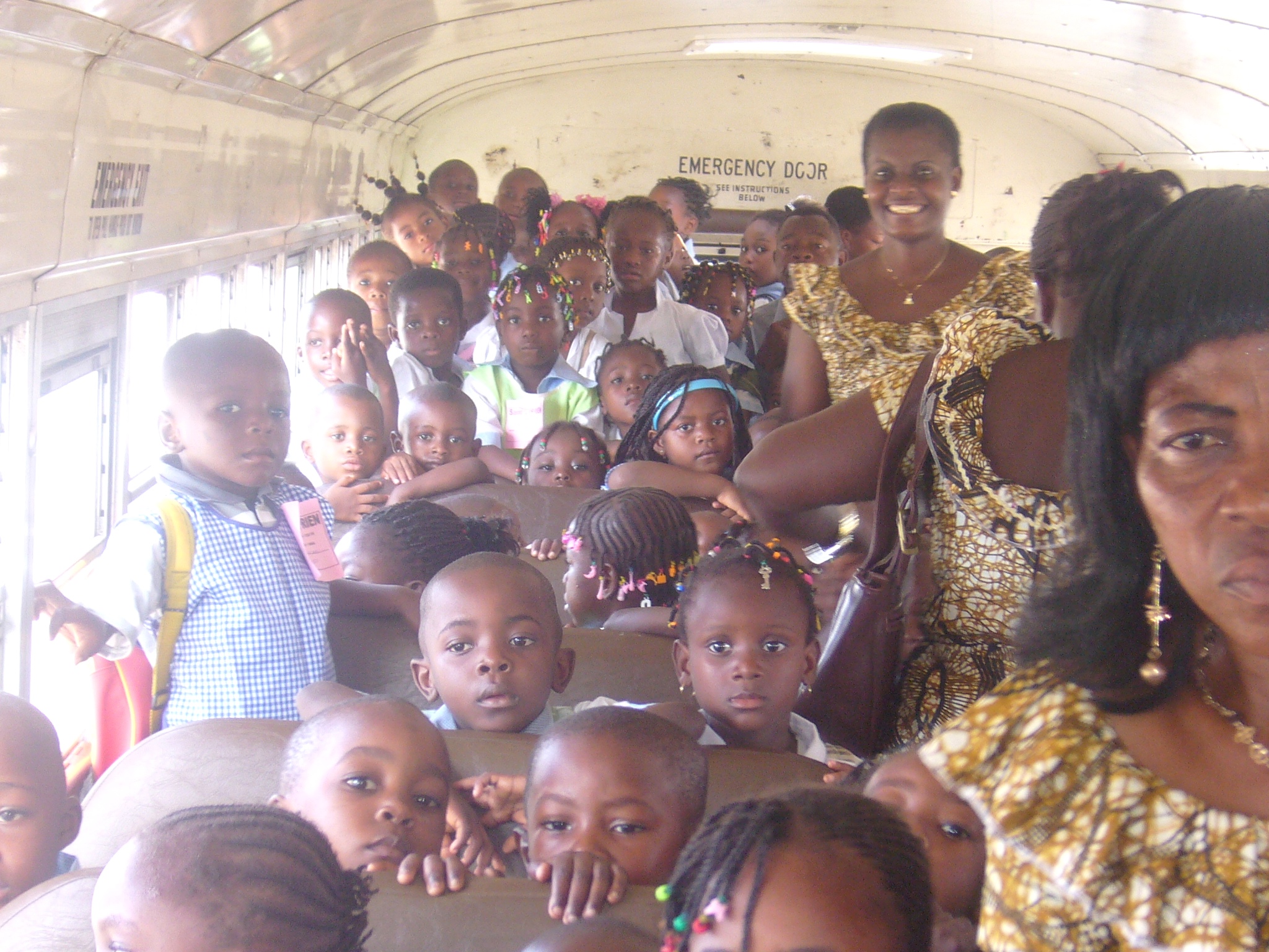 Les maternelles vont en excursion